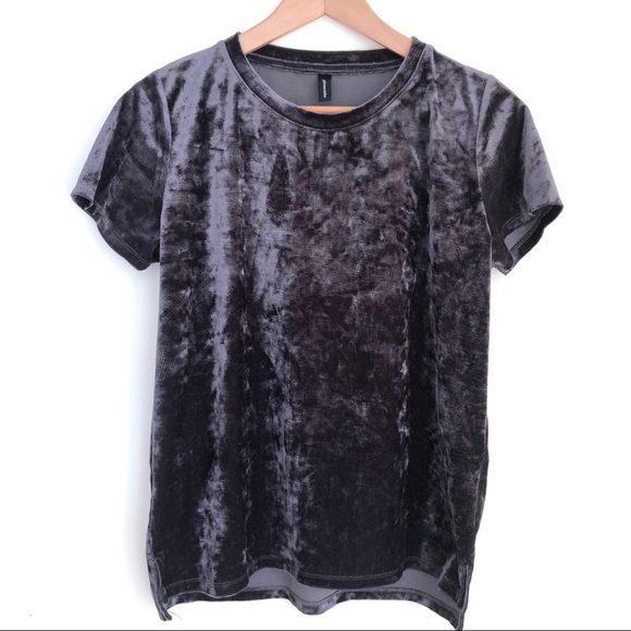 Soyaconcept Tops - ❤️LAST CHANCE❤️ SOYACONCEPT Crushed Velvet Tee